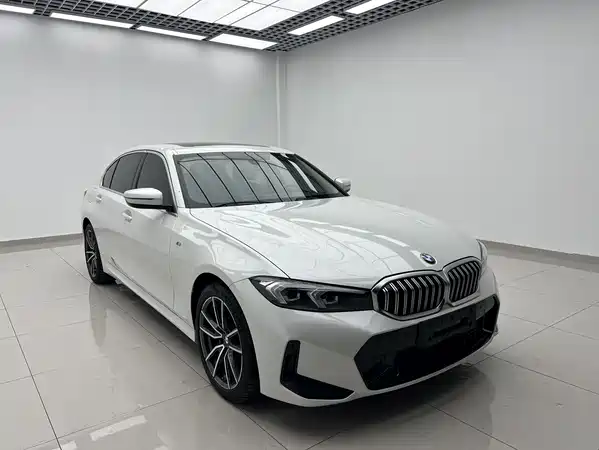 BMW 3 Series 2023