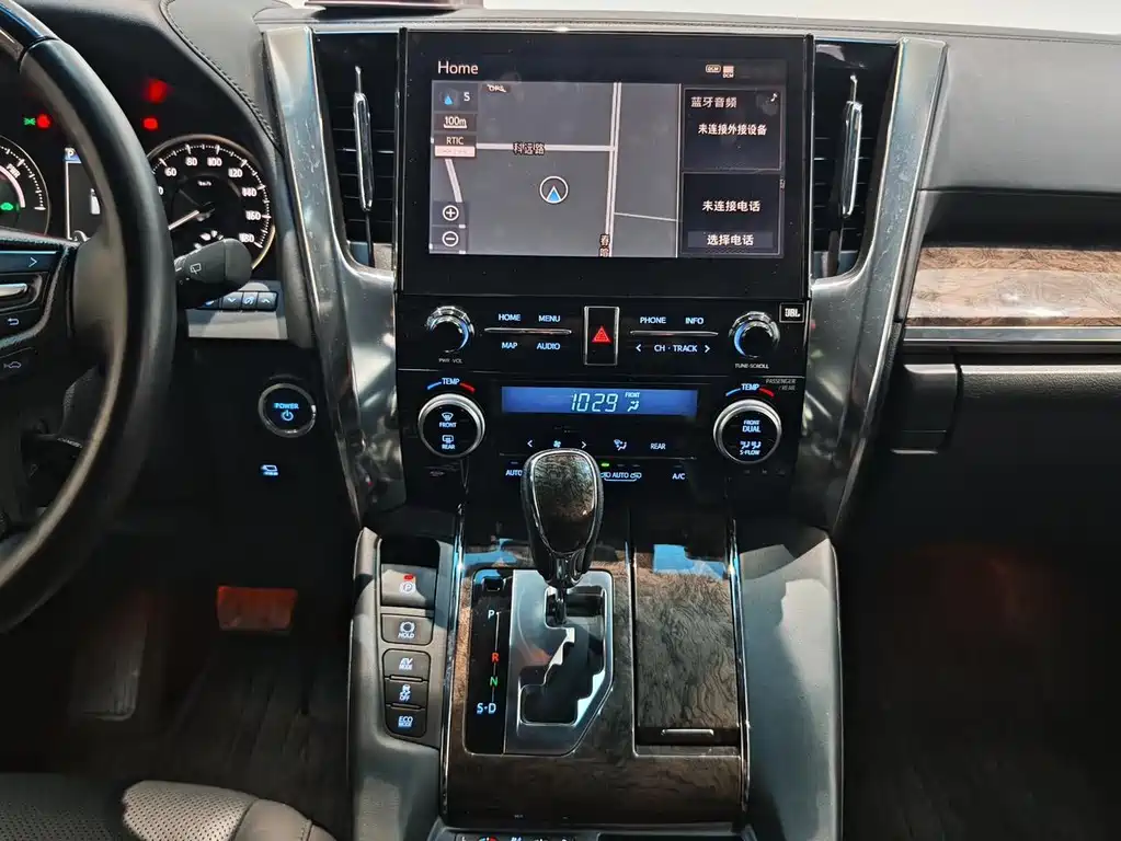Toyota Vellfire 2022 — фото 15