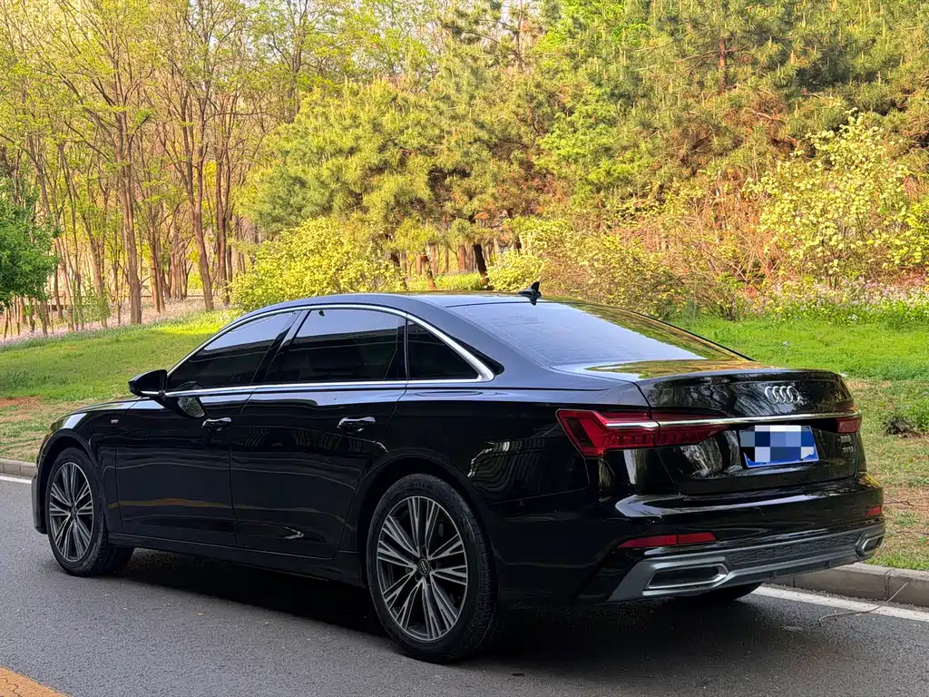 Audi A6L 2022 — фото 3