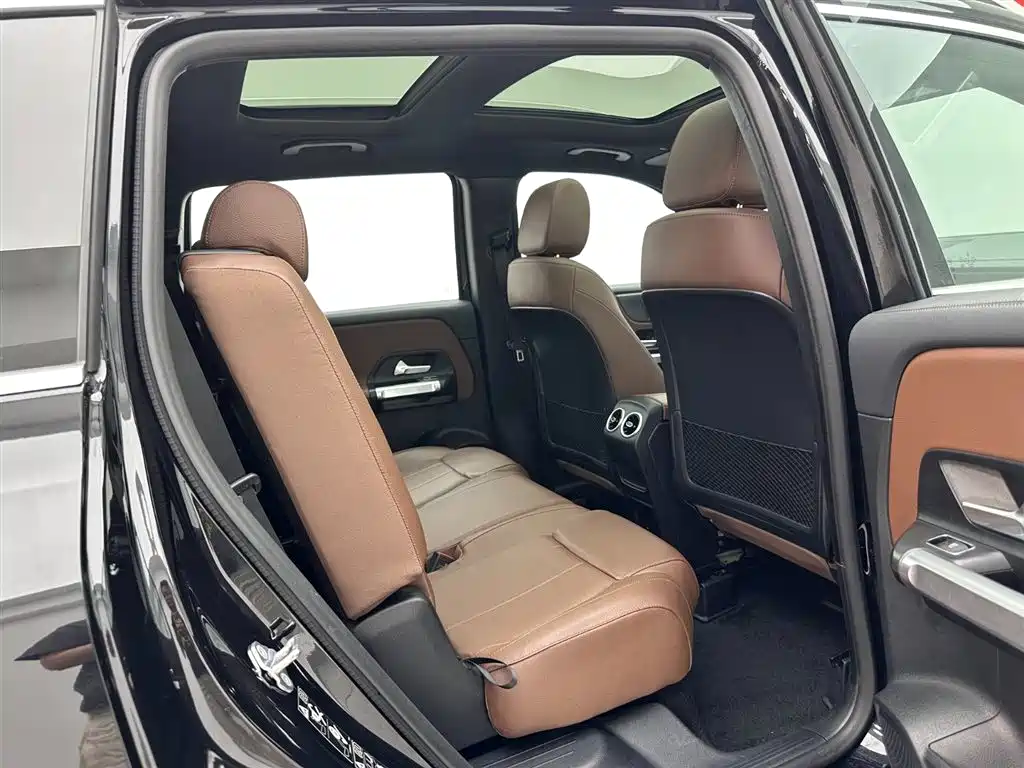 Mercedes-Benz GLB 2023 — фото 20
