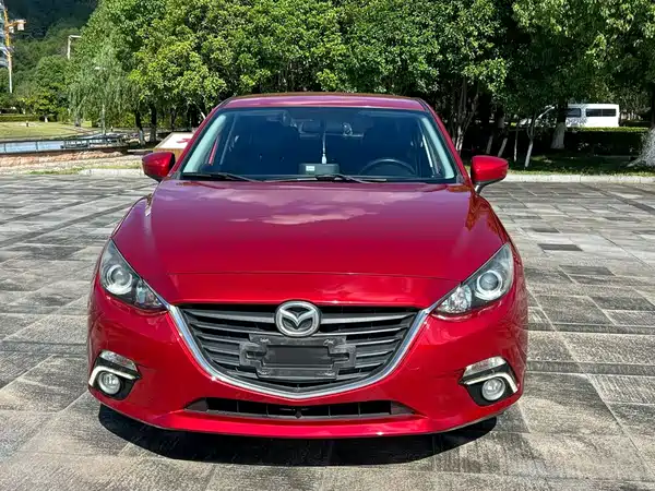Mazda 3 Axela 2016