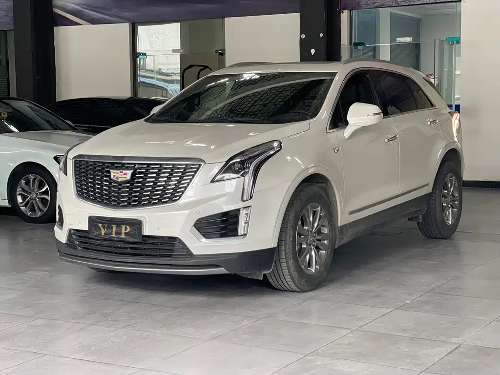 Cadillac XT5 2023 — фото 1