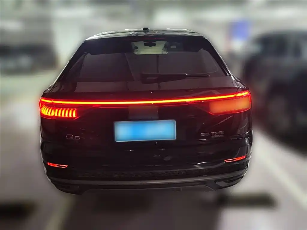 Audi Q8 2020 — фото 10
