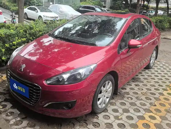 Peugeot 308 2012