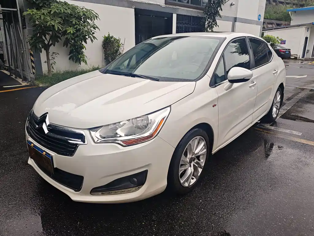 Citroën C4L 2014