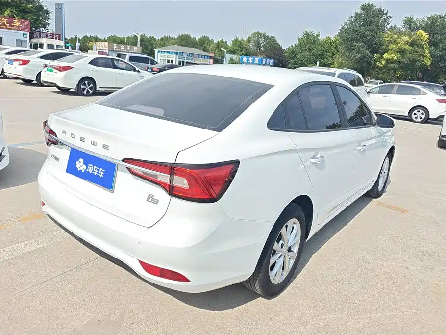 Roewe i5 2019
