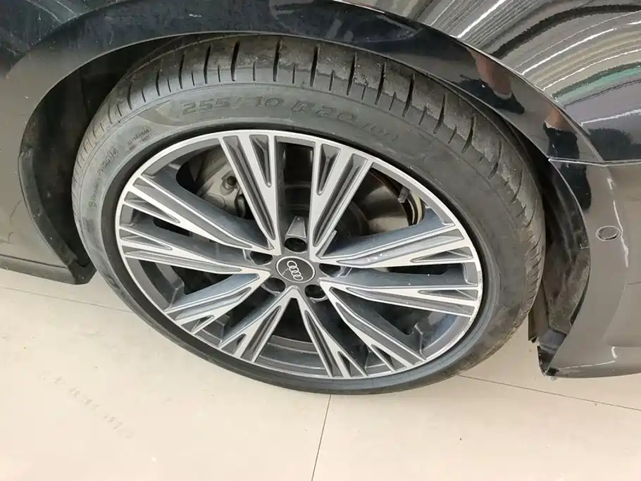Audi A6L 2023