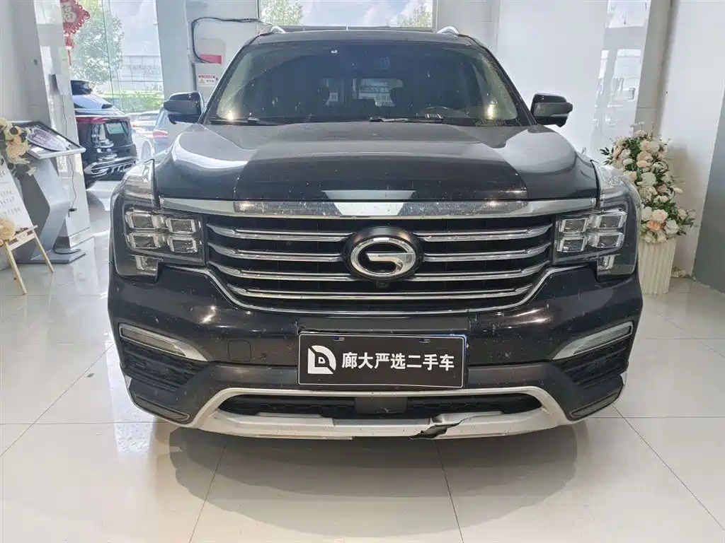 GAC Trumpchi GS8 2017 — фото 2