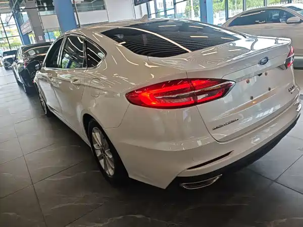 Ford Mondeo 2022