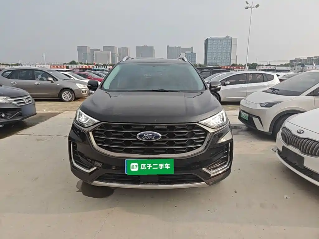 Ford Edge 2022 — фото 3
