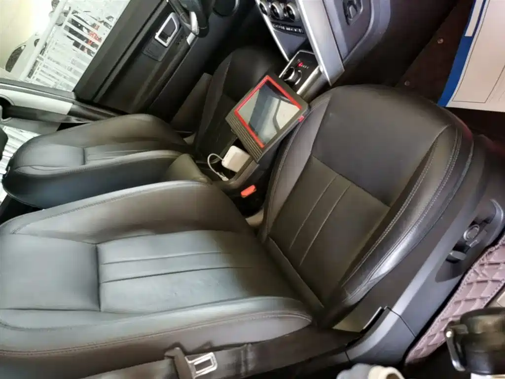 Land Rover Discovery Sport 2019 — фото 25