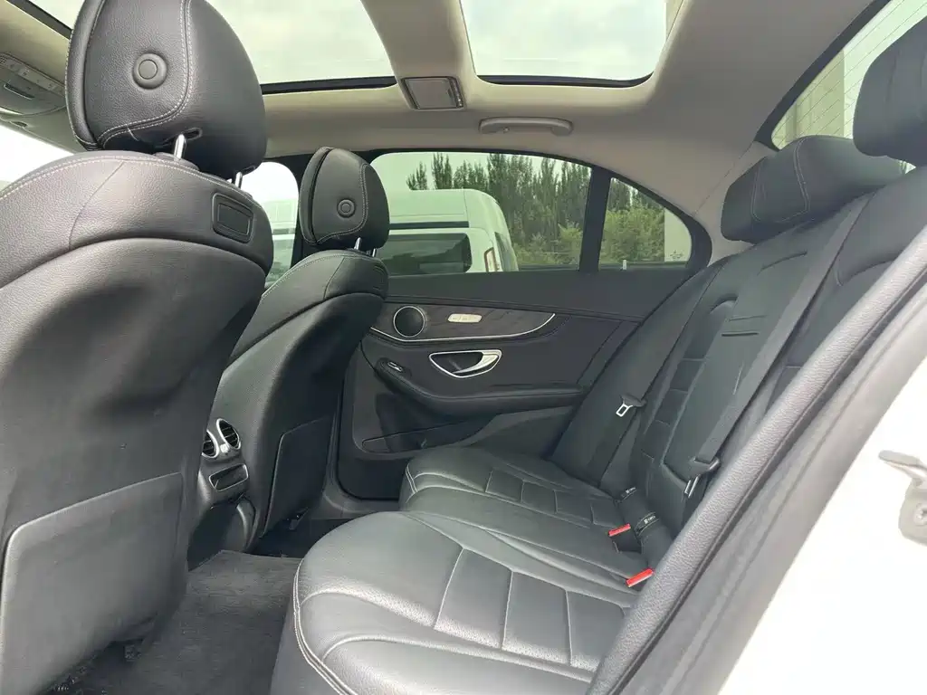 Mercedes-Benz C-Class 2018