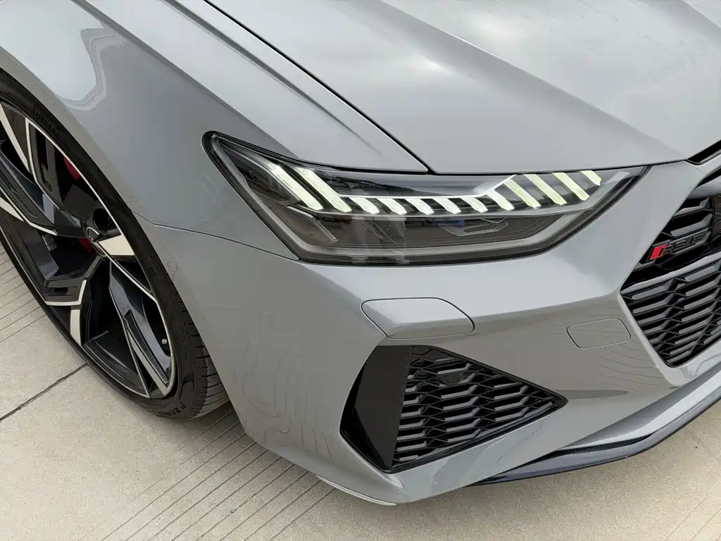 Audi RS 6 2022 — фото 16
