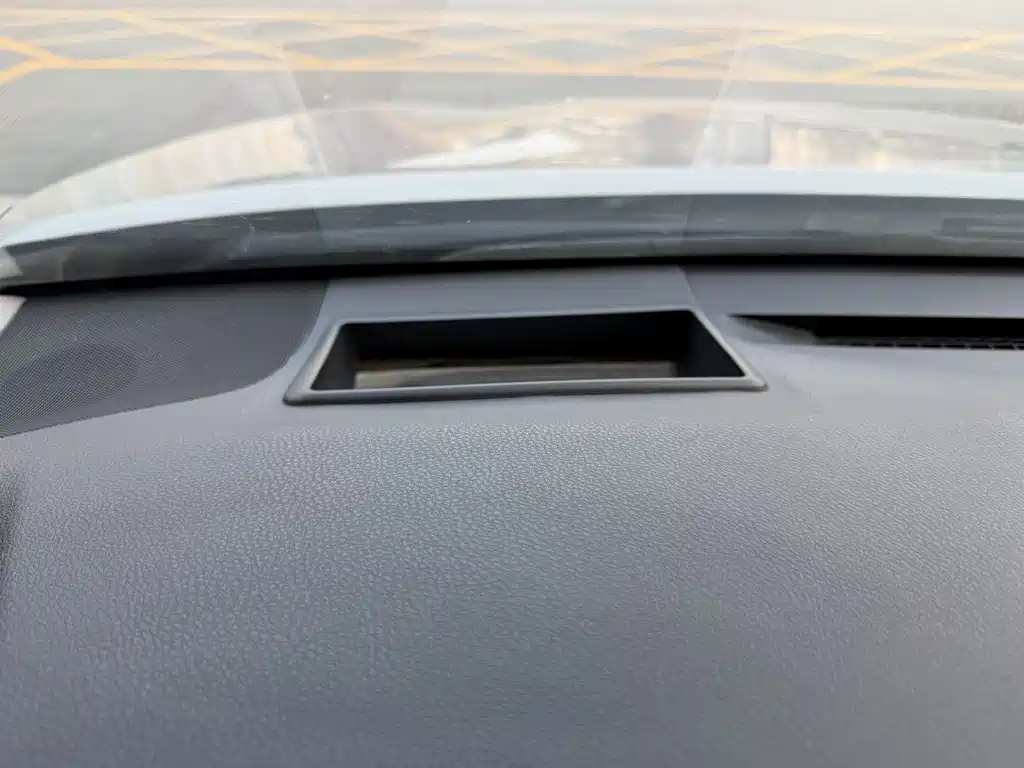 Toyota Camry 2021 — фото 10