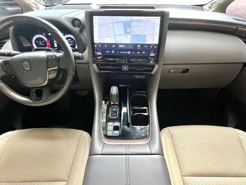 Toyota Vellfire 2024 — фото 10