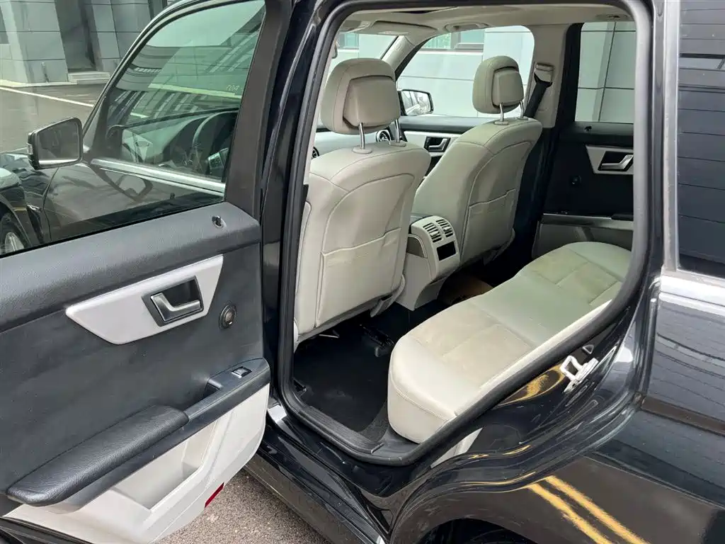 Mercedes-Benz GLK-Class 2015