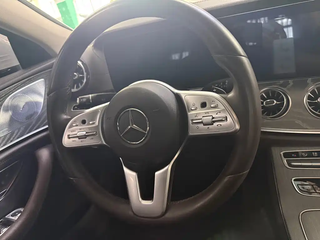 Mercedes-Benz CLS 2020 — фото 5