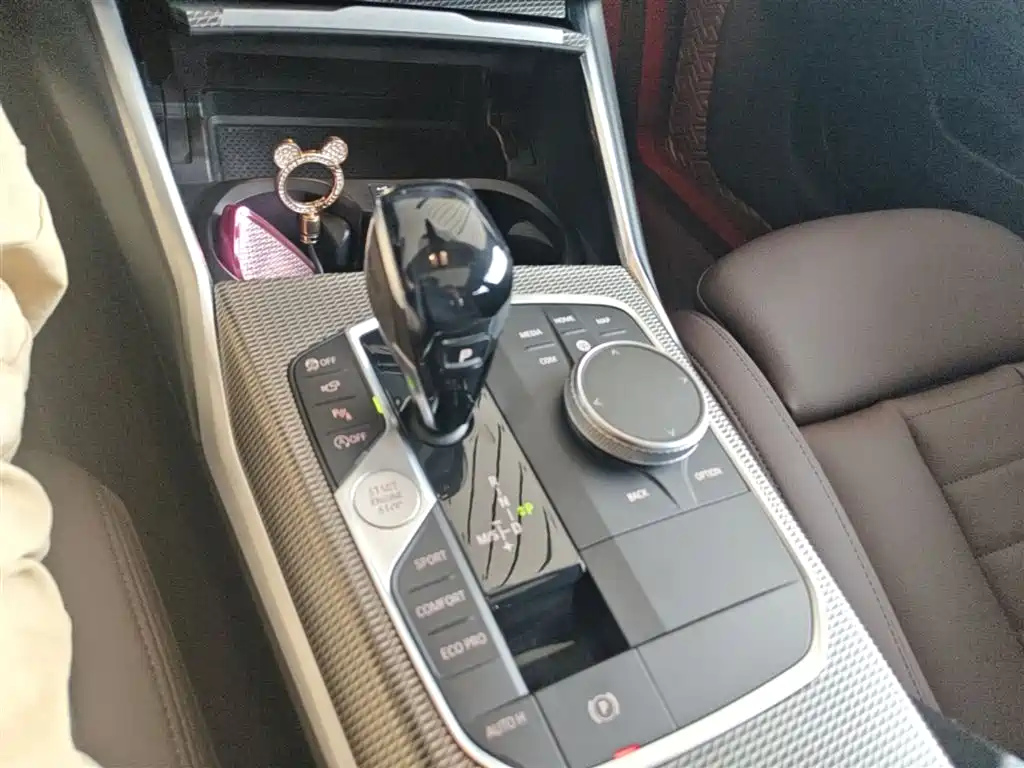 BMW 3 Series 2019 — фото 14