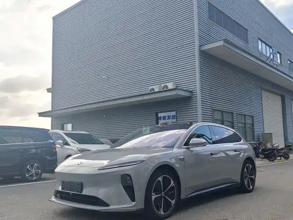 NIO ET5T 2024