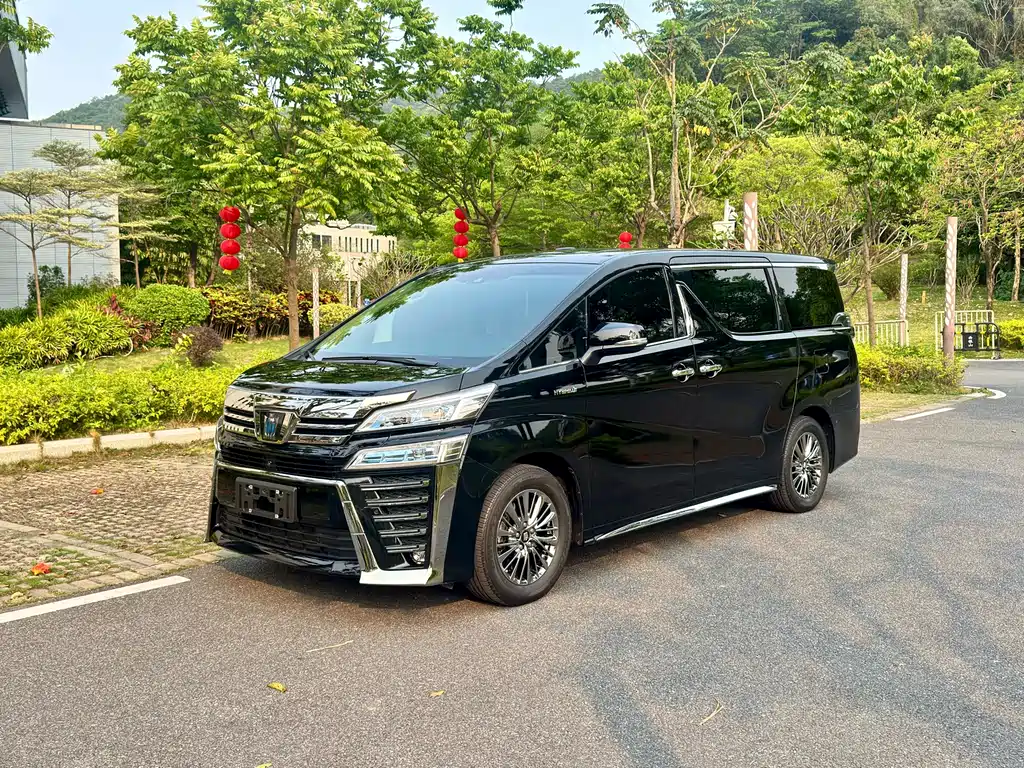 Toyota Vellfire 2022