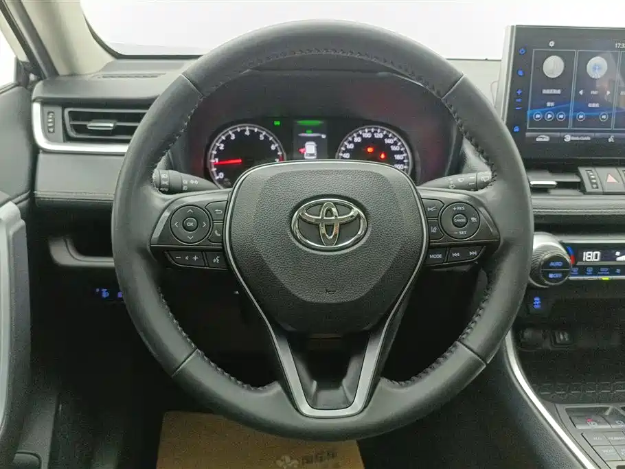 Toyota Wildlander 2022 — фото 15