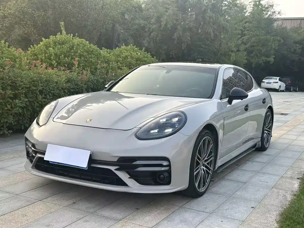 Porsche Panamera 2013