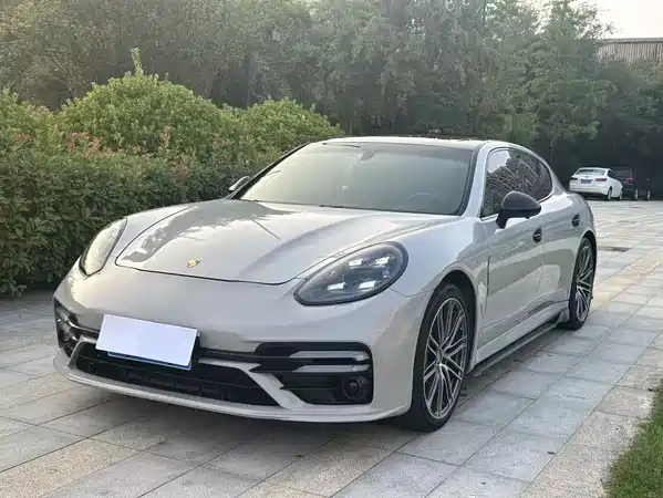 Porsche Panamera 2013