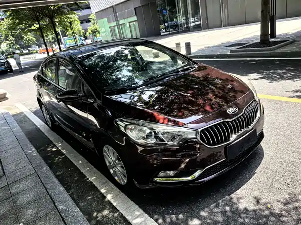 Kia K3 2012