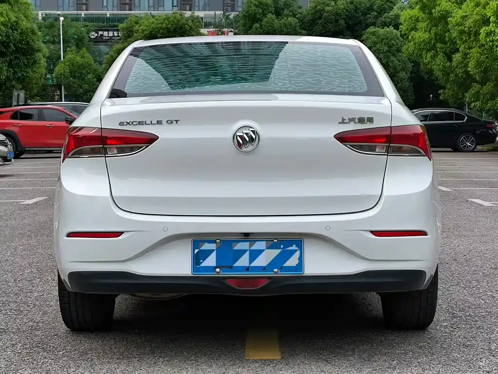 Buick Excelle 2021 — фото 10