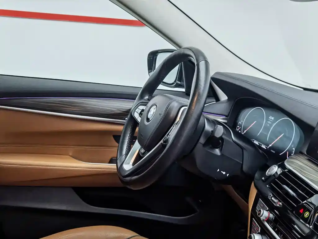 BMW 6 Series GT 2019 — фото 22