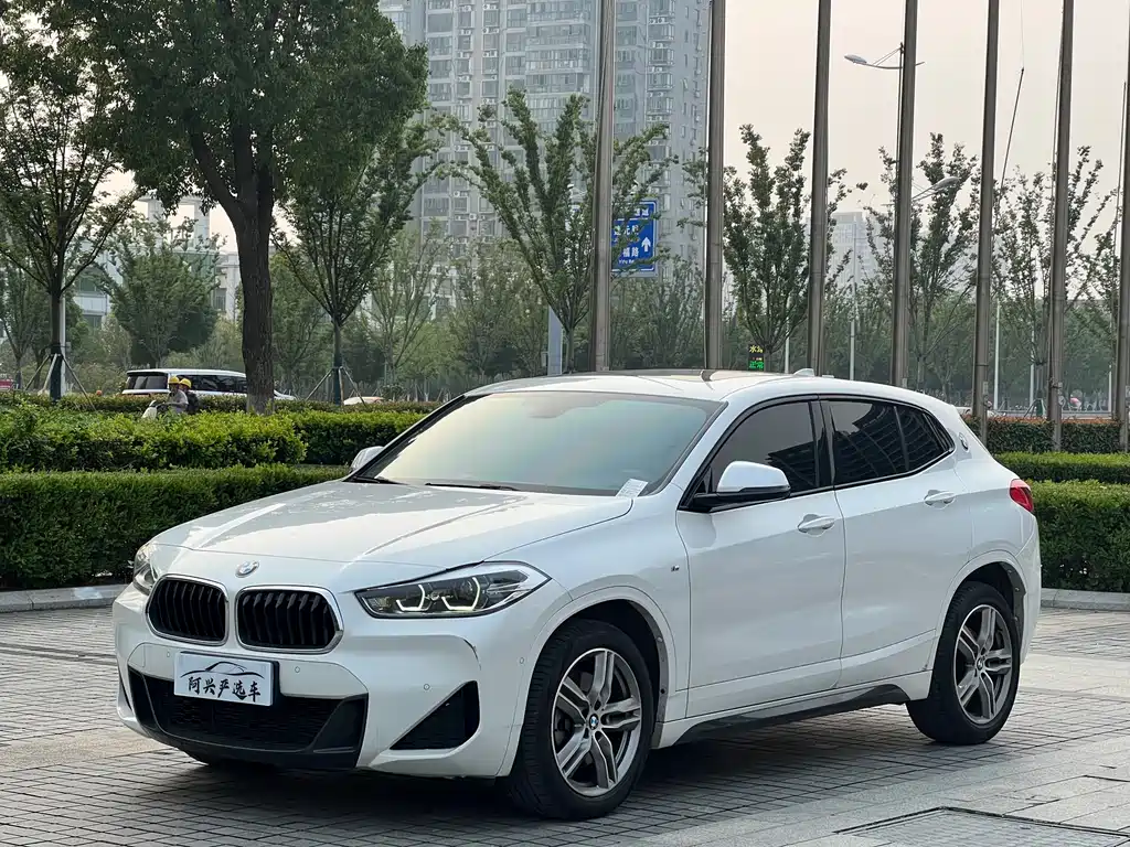 BMW X2 2020 — фото 1