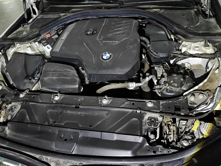 BMW 3 Series 2022 — фото 10
