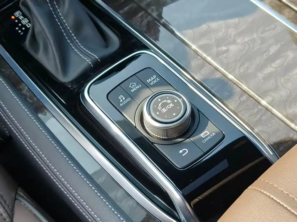 Nissan Patrol 2024 — фото 17