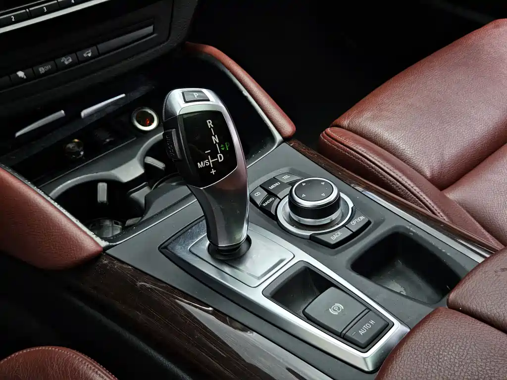 BMW X6 2011 — фото 19
