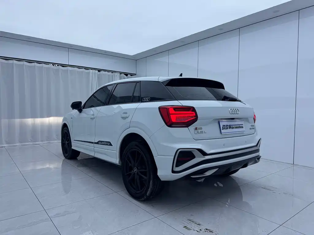 Audi Q2L 2022