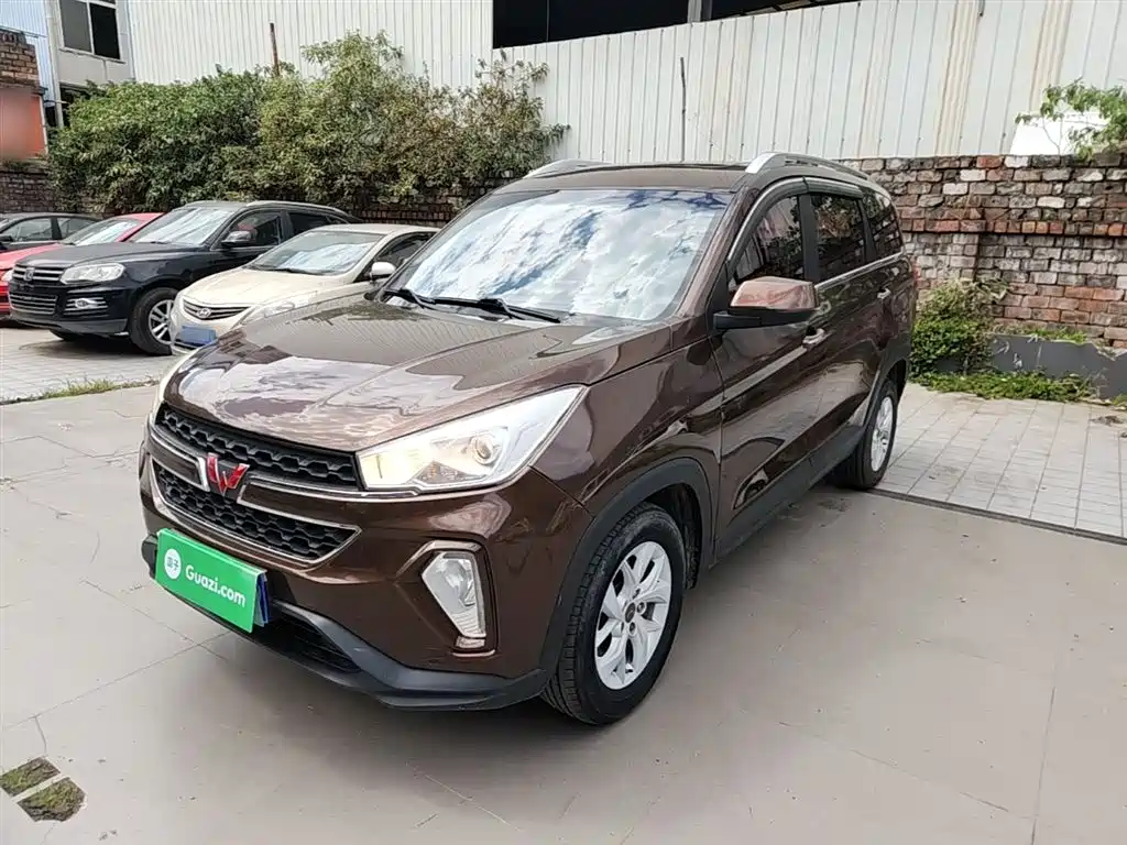Wuling Hongguang S3 2018 — фото 1