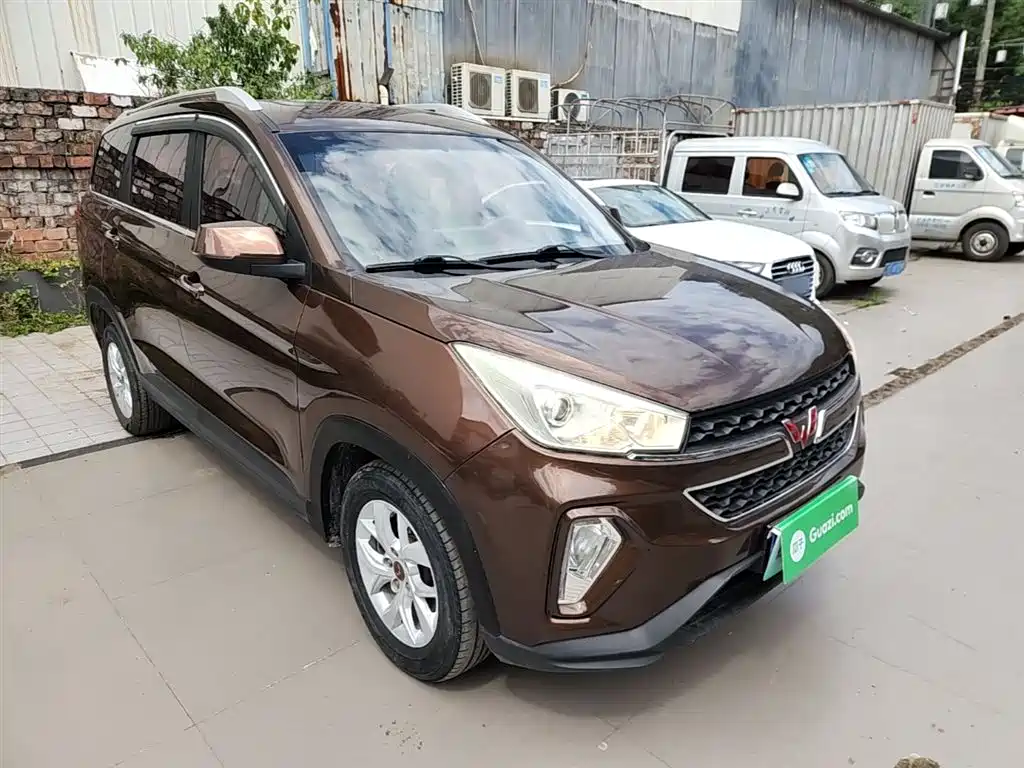 Wuling Hongguang S3 2018 — фото 4