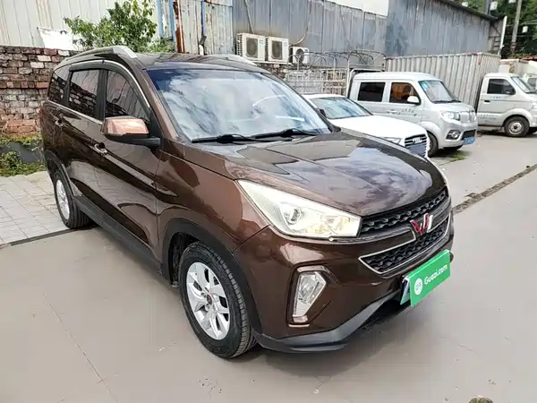 Wuling Hongguang S3 2018
