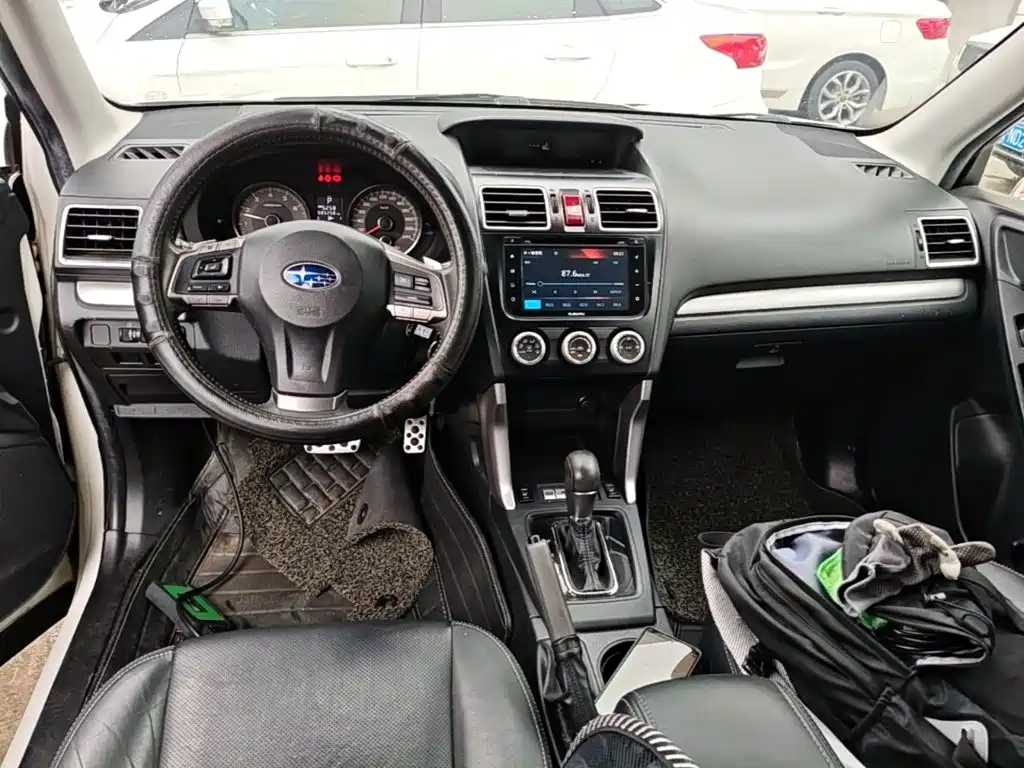 Subaru Forester 2016 — фото 10