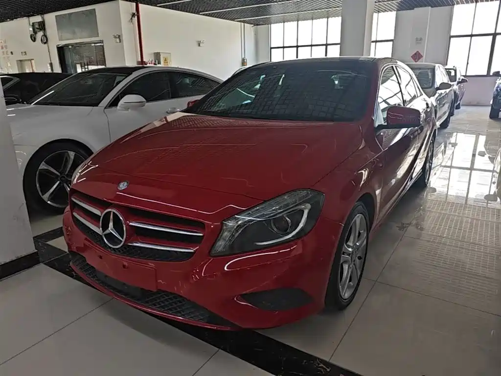 Mercedes-Benz A-Class 2015 — фото 2