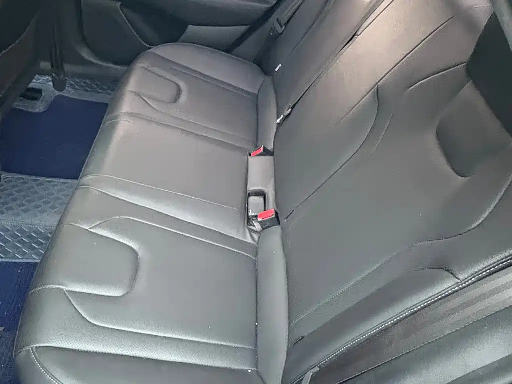 Hyundai Elantra 2023 — фото 11