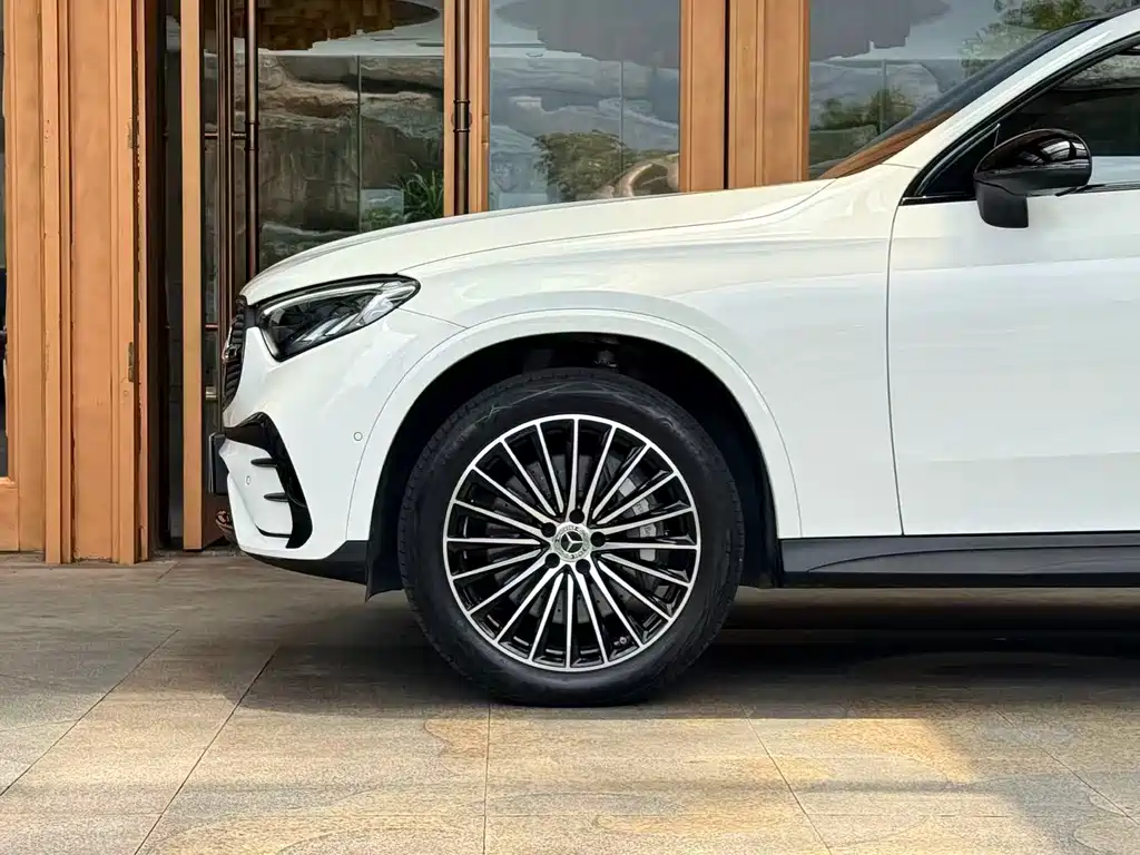 Mercedes-Benz GLC Coupe 2025 — фото 4