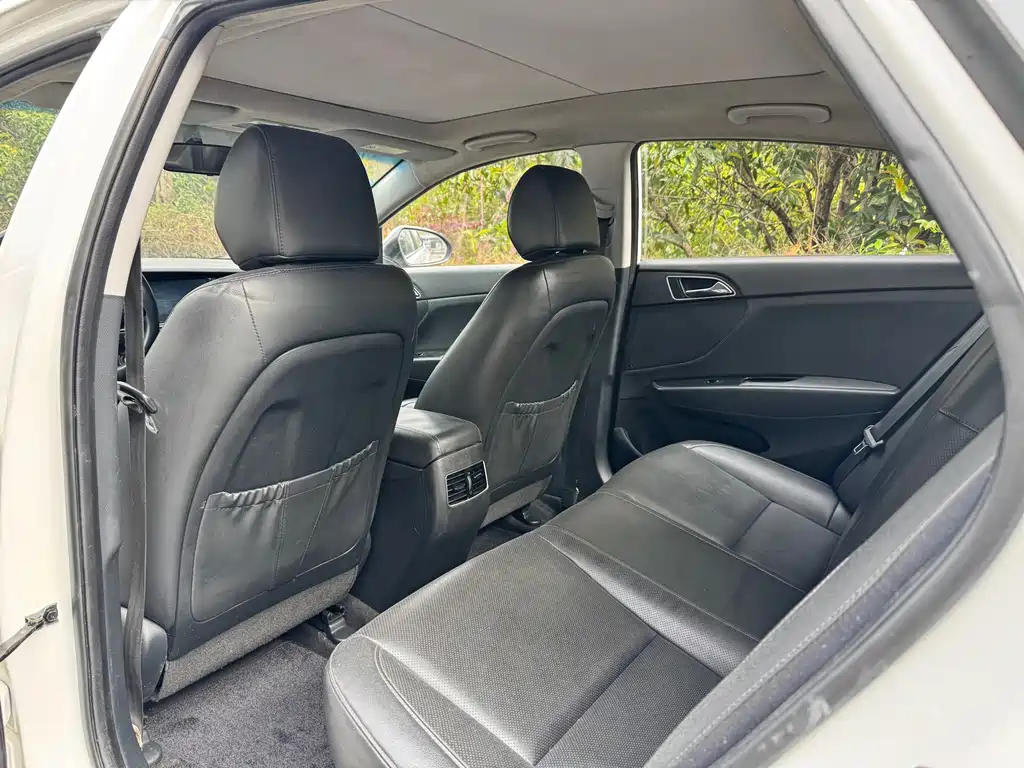 Hyundai Mistra 2015 — фото 10