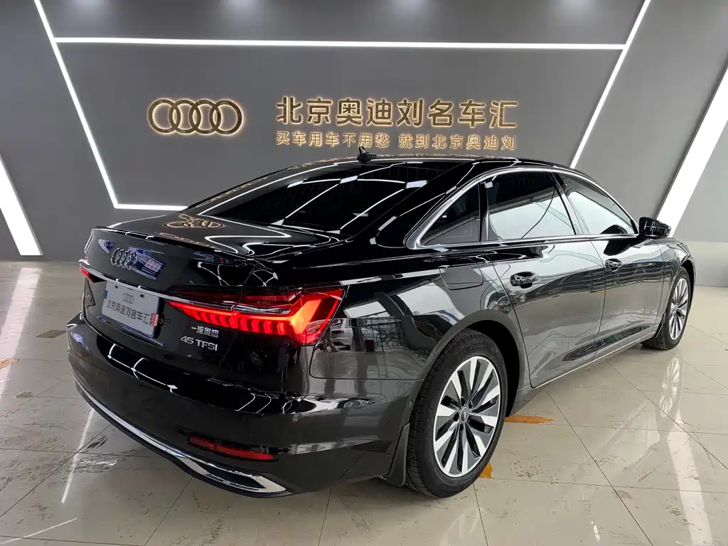 Audi A6L 2023 — фото 7