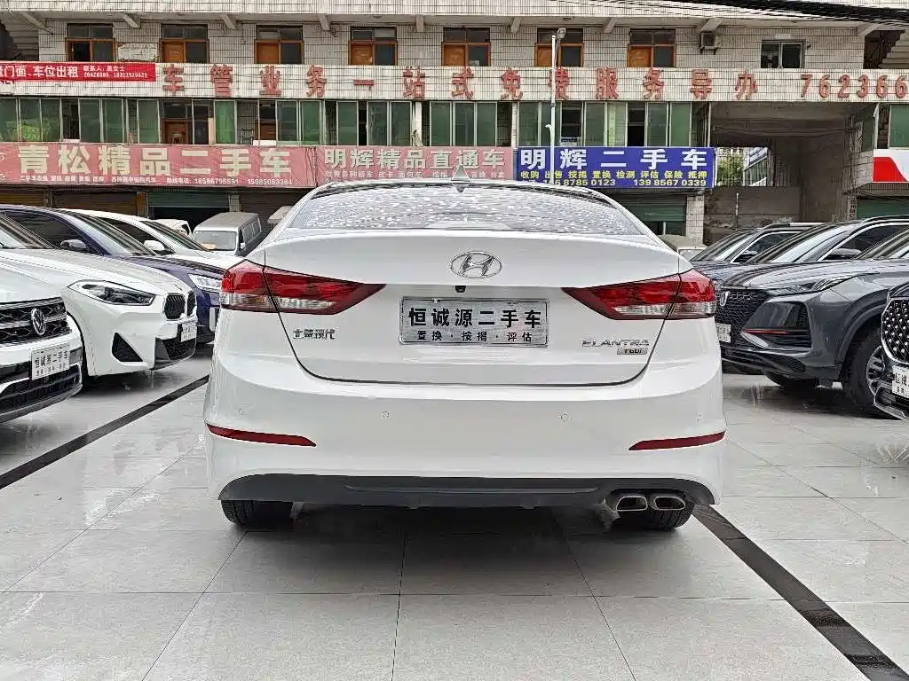 Hyundai Elantra 2018 — фото 9