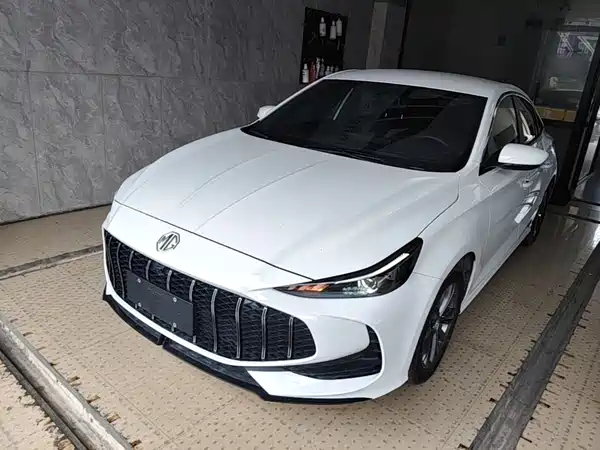 MG MG5 2025