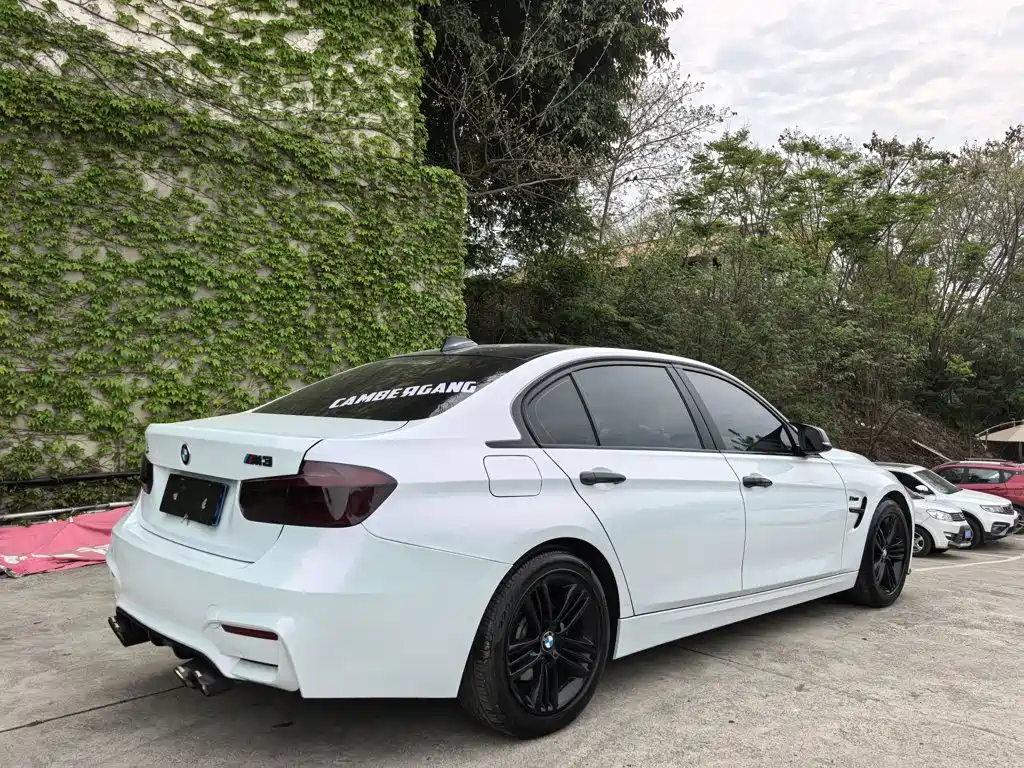 BMW 3 Series 2017 — фото 25
