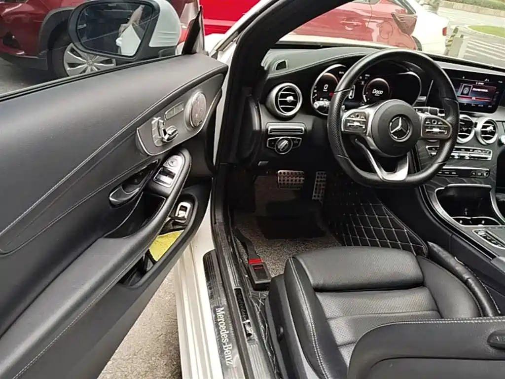 Mercedes-Benz C-Class 2022 — фото 16