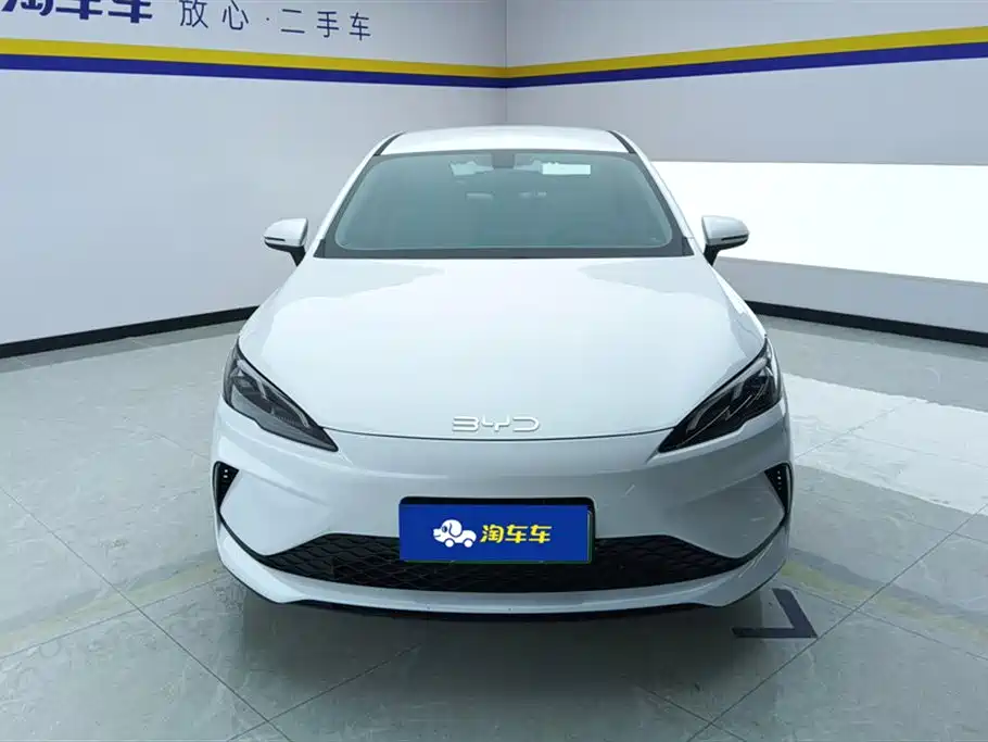 BYD Seal 05 DM-i 2025 — фото 2