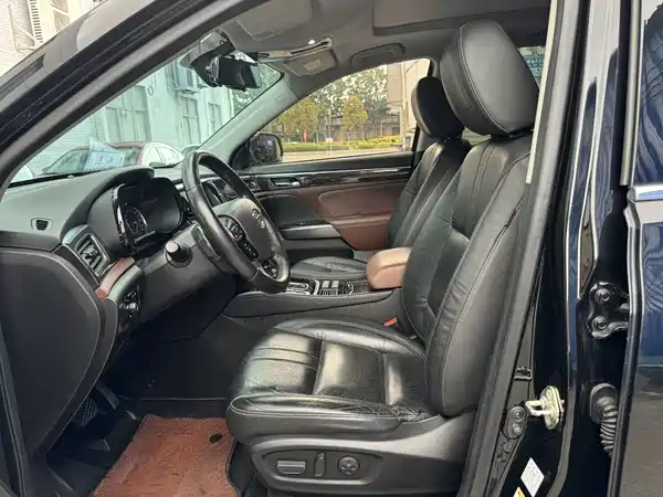 GAC Trumpchi GS8 2017